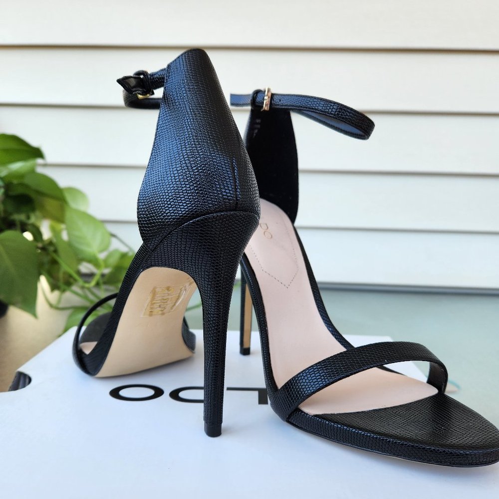 Black Caraa Heel